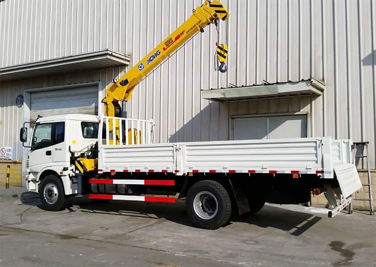 XCMG Official 5 Ton Trailer Crane Chinese Production SQ5SK3Q Trailer Mounted Crane For Sale